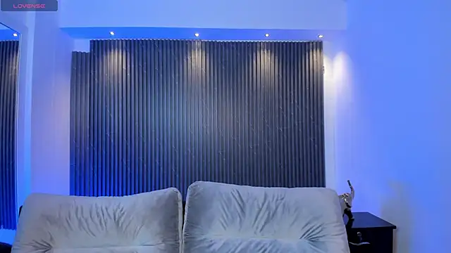 charlottewhitte online show from 12.01.25