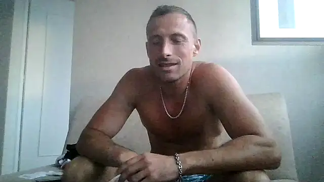 Snapshot of sebcucold chatting on 05.29.26 sebcucold online show from 05.29.26