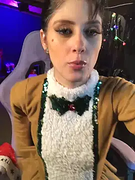 Snapshot of ameliachadburn chatting on 12.18.24 ameliachadburn online show from 12.18.24