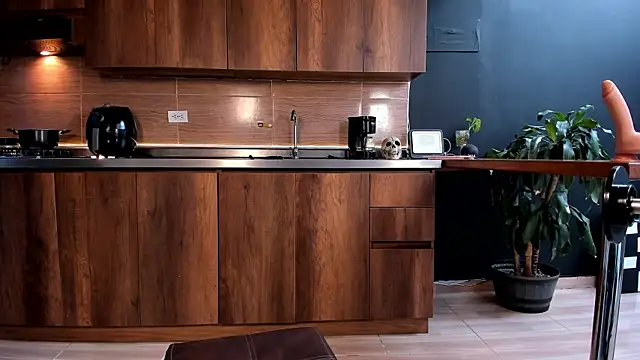 Snapshot of ameliachadburn chatting on 11.08.25 ameliachadburn online show from 11.08.25