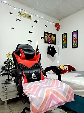 Snapshot of chalohott chatting on 01.02.25 chalohott online show from 01.02.25