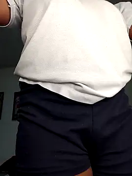 Snapshot of chalohott chatting on 02.12.25 chalohott online show from 02.12.25