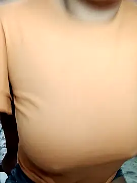 Snapshot of chalohott chatting on 09.10.25 chalohott online show from 09.10.25