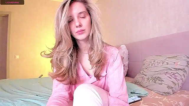 PatriciaBlairs online show from 02.12.26