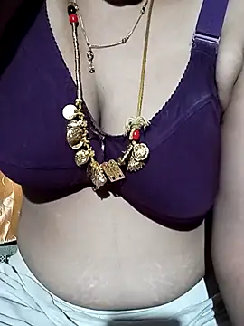 tuttifrutti17 online show from 10.14.25