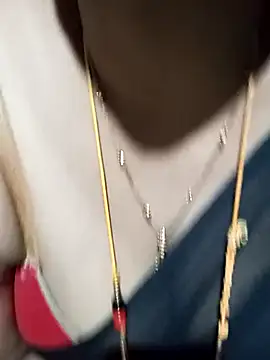 tuttifrutti17 online show from 10.27.25