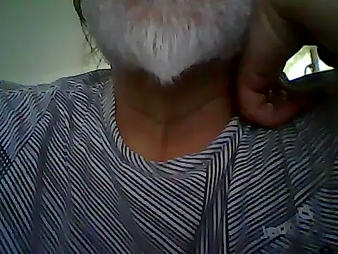 Snapshot of xcimeru chatting on 05.26.26 xcimeru online show from 05.26.26