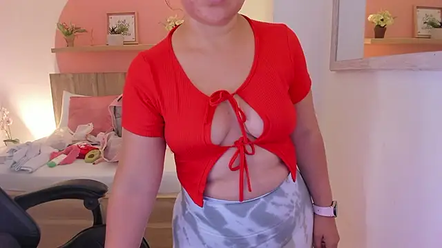 izaro22 online show from 12.04.24