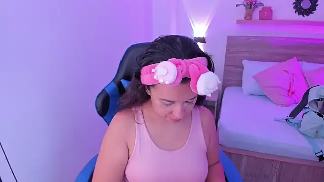 izaro22 online show from 10.01.25