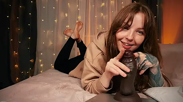 Pi-x-ie online show from 10.19.25