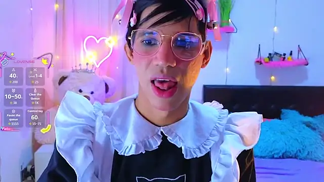 Ariel Femboy  online show from 11.25.25