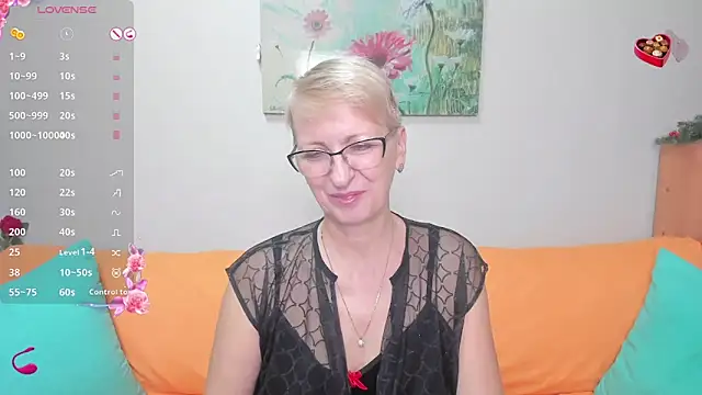 iamyourdream89 online show from 12.16.24