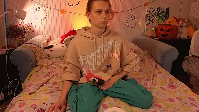 Frank Fraer online show from 10.25.25