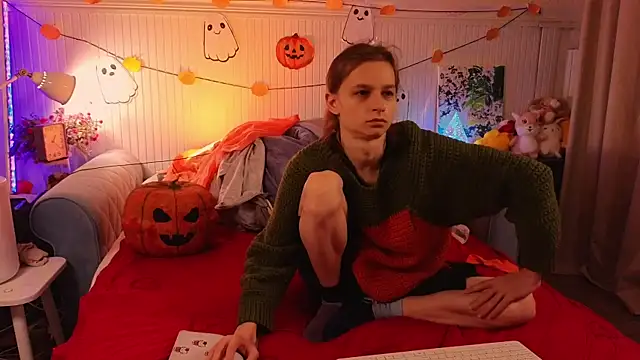 Frank Fraer online show from 10.31.25