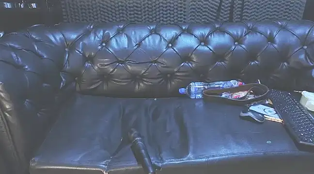 Snapshot of kimberly_swan chatting on 01.27.25 kimberly swan online show from 01.27.25