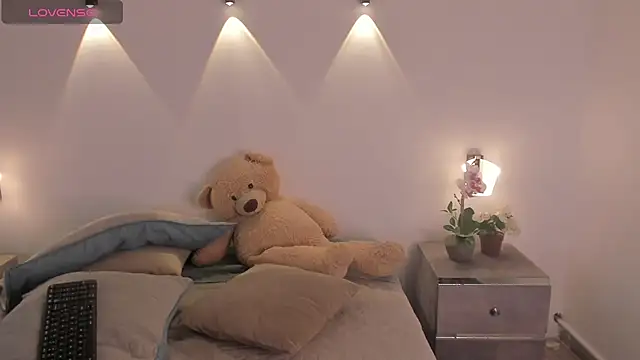 natassha1 online show from 02.14.25