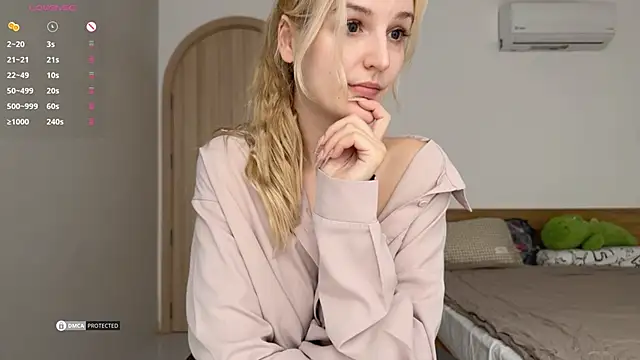 Snapshot of jennytimes chatting on 01.16.25 jennytimes online show from 01.16.25