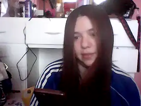 Snapshot of Oxitocina2000 chatting on 12.03.24 Oxitocina2000 online show from 12.03.24