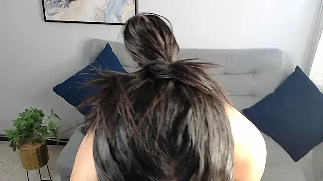 Amber Etan online show from 10.23.25