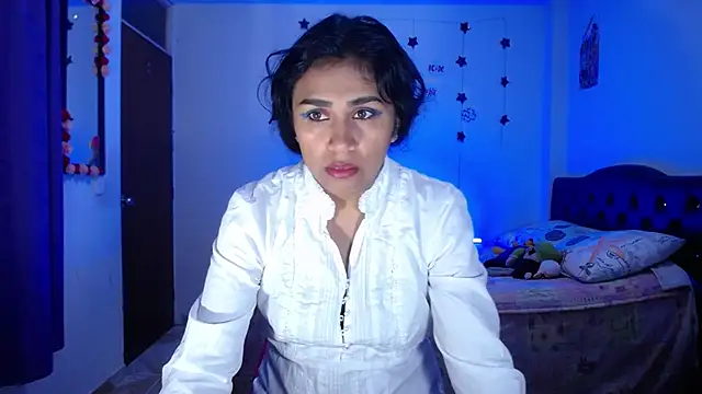 pinky violeta online show from 03.04.25