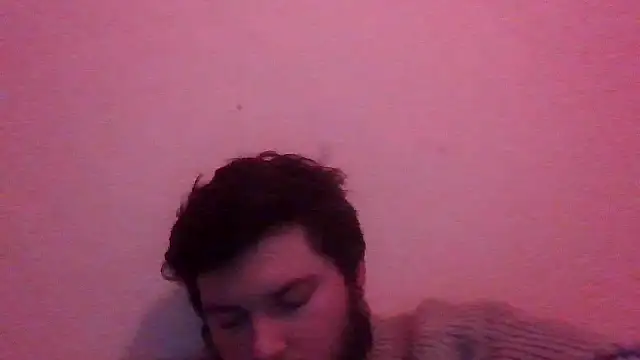 Snapshot of -Zerax- chatting on 03.04.25 -Zerax- online show from 03.04.25
