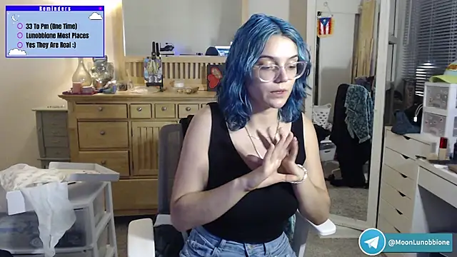 Snapshot of Lunobbione chatting on 02.21.26 Lunobbione online show from 02.21.26