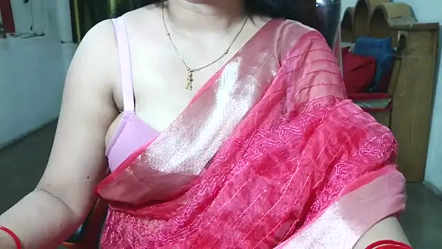 Cute Mahi22 online show from 10.21.25