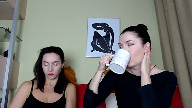 Snapshot of BDSMStars chatting on 10.14.25 BDSMStars online show from 10.14.25