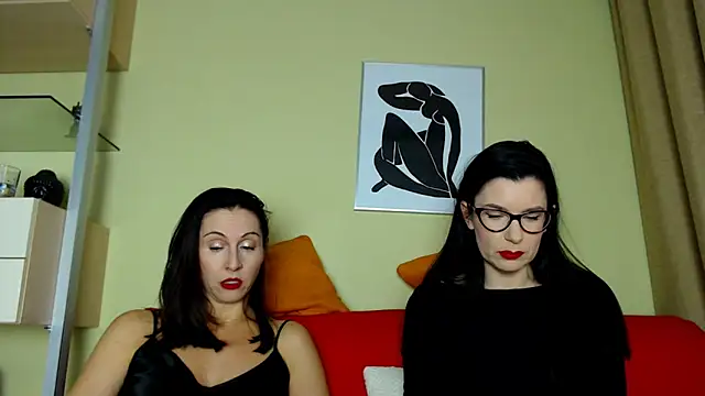 Snapshot of BDSMStars chatting on 11.11.25 BDSMStars online show from 11.11.25