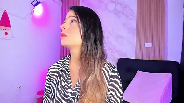 Megan blue7 online show from 01.19.25