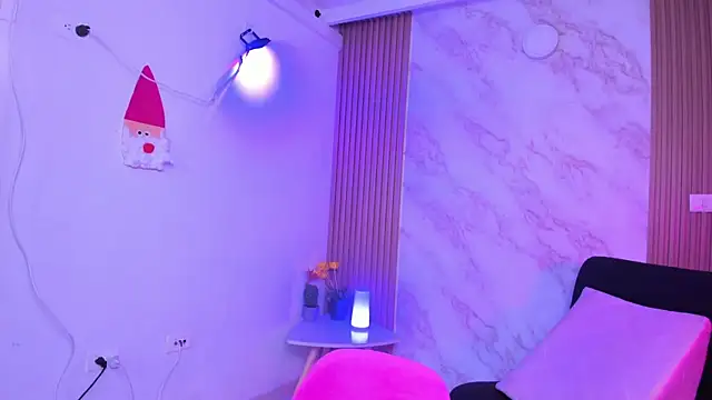 Megan blue7 online show from 02.10.25