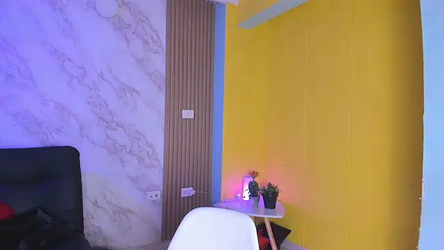 Megan blue7 online show from 10.21.25