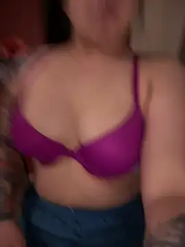 kimmiakiss22 online show from 01.19.25