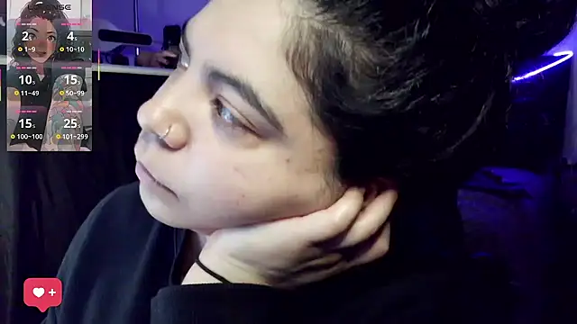 kimmiakiss22 online show from 04.12.26