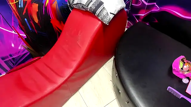 hot-threesome online show from 11.27.25