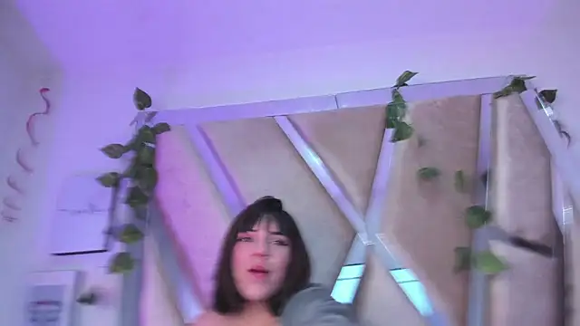 Snapshot of xhinata_hyugax chatting on 01.03.25 xhinata hyugax online show from 01.03.25