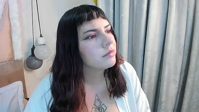 Snapshot of xhinata_hyugax chatting on 09.26.25 xhinata hyugax online show from 09.26.25