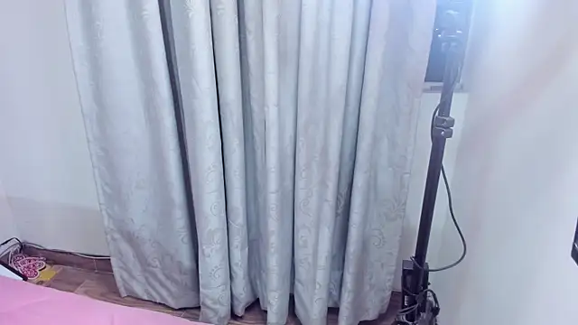 Snapshot of xhinata_hyugax chatting on 10.03.25 xhinata hyugax online show from 10.03.25