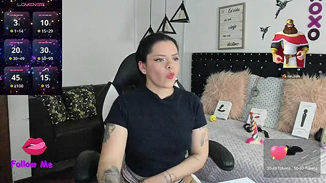 natasha logan  online show from 12.06.24