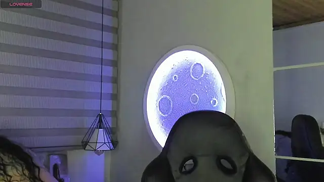 natasha logan  online show from 10.11.25