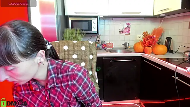 TayanaJons online show from 09.27.25