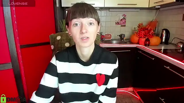 TayanaJons online show from 10.15.25