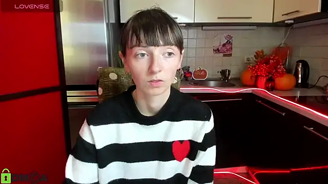 TayanaJons online show from 11.10.25