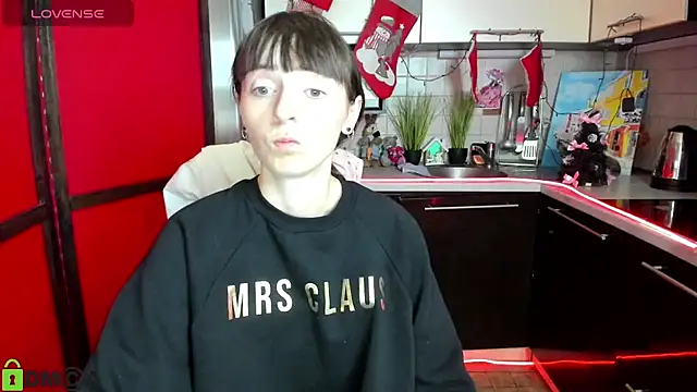 TayanaJons online show from 12.14.25