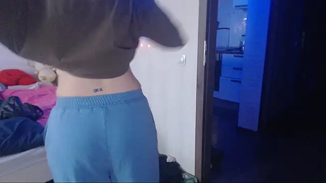 amanda kiss kiss online show from 11.30.25