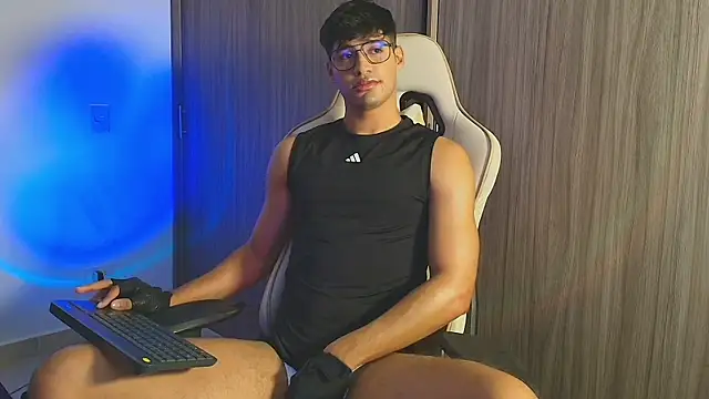 Snapshot of Jimmy_Leeh_ chatting on 10.23.25 Jimmy Leeh online show from 10.23.25