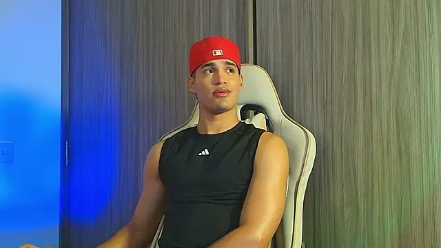 Snapshot of Jimmy_Leeh_ chatting on 11.08.25 Jimmy Leeh online show from 11.08.25