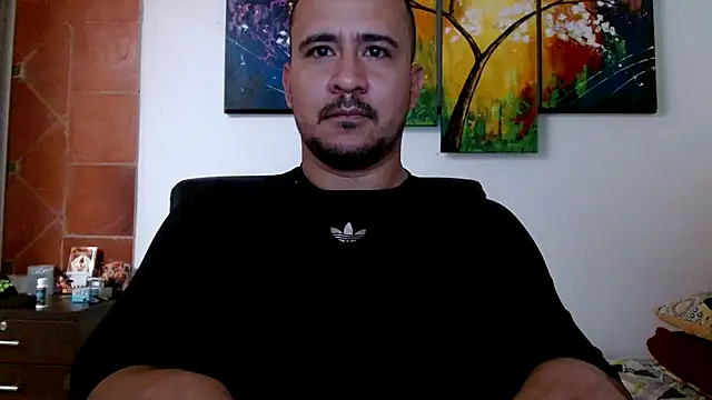 Snapshot of christian_colombian1 chatting on 12.13.24 christian colombian1 online show from 12.13.24