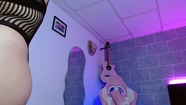 Dakota bumm online show from 04.21.26