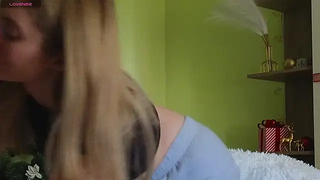 Ivy Ice11 online show from 01.04.25